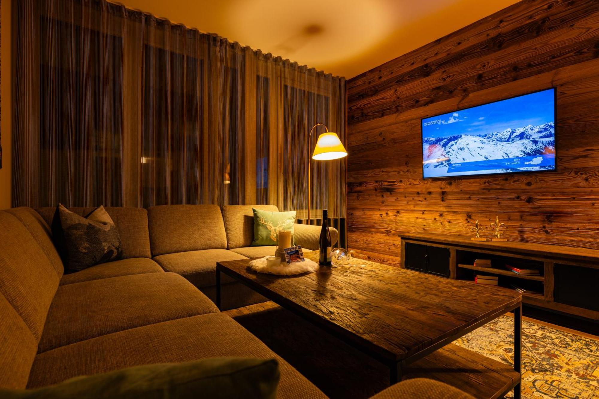 Haus Freunden Apartment Sankt Anton am Arlberg Luaran gambar