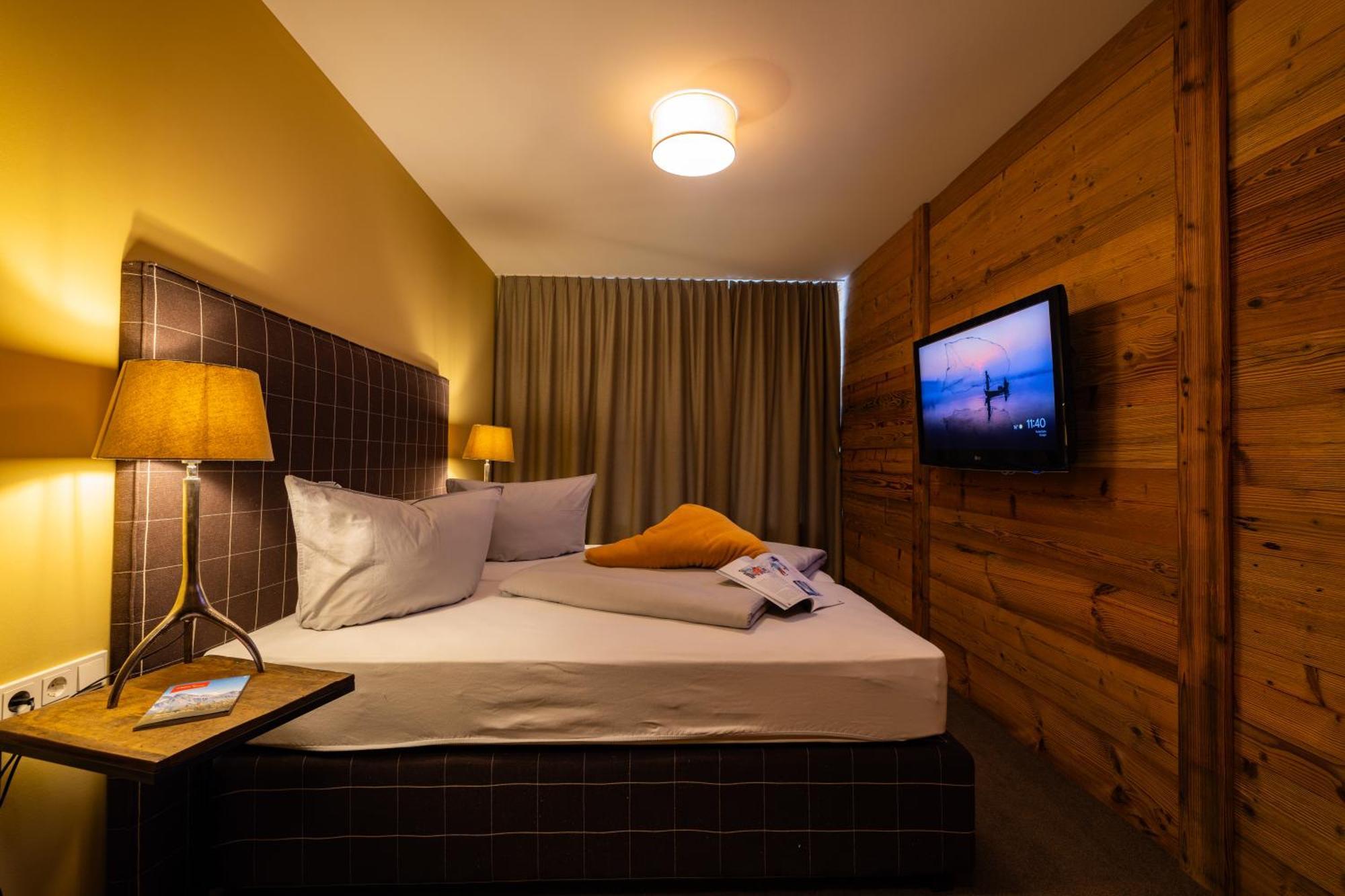 Haus Freunden Apartment Sankt Anton am Arlberg Luaran gambar