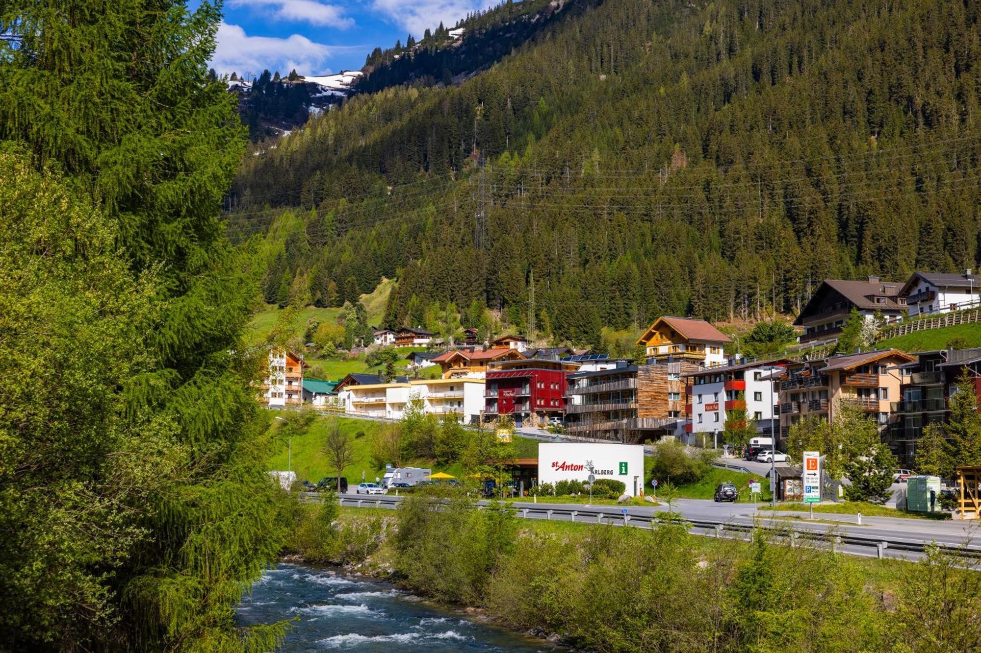 Haus Freunden Apartment Sankt Anton am Arlberg Luaran gambar